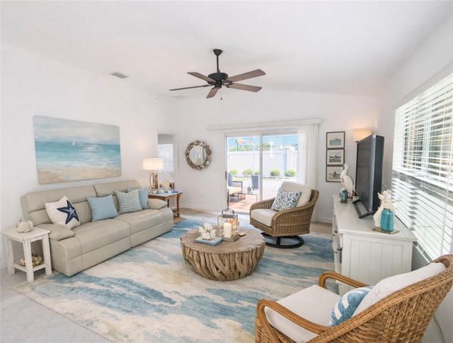 437 JARQUIN WAY, The Villages, FL 32162