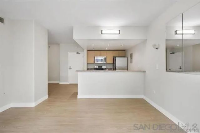 425 W Beech St 1003, San Diego, CA 92101