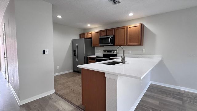 517 INTERLUDE LANE H-105, Orlando, FL 32824