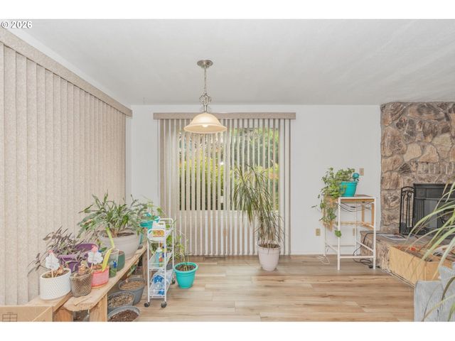 125 SUSAN St, Myrtle Creek, OR 97457