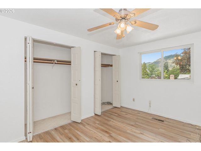 125 SUSAN St, Myrtle Creek, OR 97457