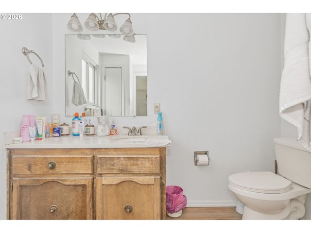 125 SUSAN St, Myrtle Creek, OR 97457