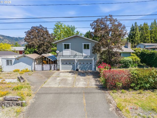 125 SUSAN St, Myrtle Creek, OR 97457