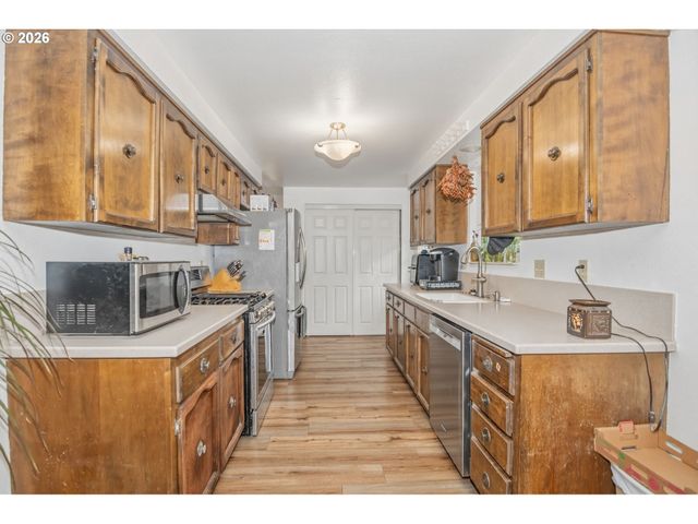 125 SUSAN St, Myrtle Creek, OR 97457