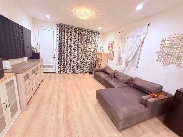 7599 Botany, Chino, CA 91708