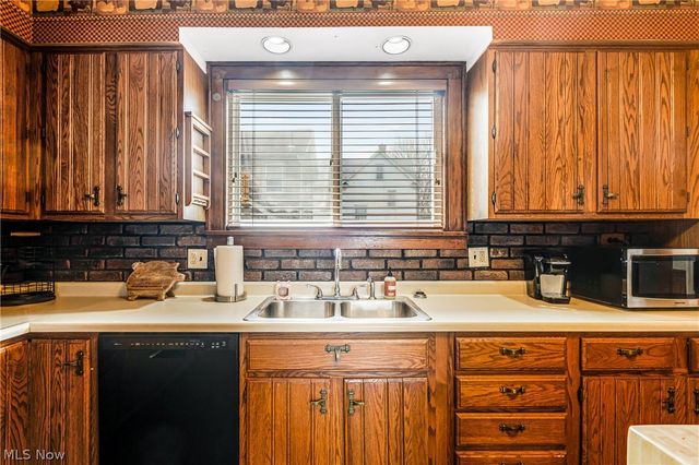 106 Neil Street, Niles, OH 44446