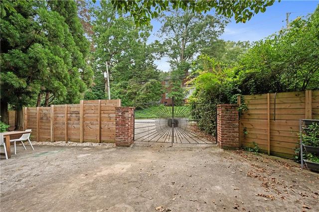 1337 Briarcliff Road NE, Atlanta, GA 30306