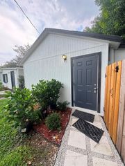 626 37th St, West Palm Beach, FL 33407