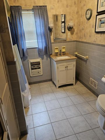 521 E Allen Street, Lancaster, OH 43130