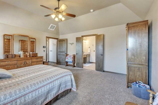 508 Old Home Place, Yukon, OK 73099