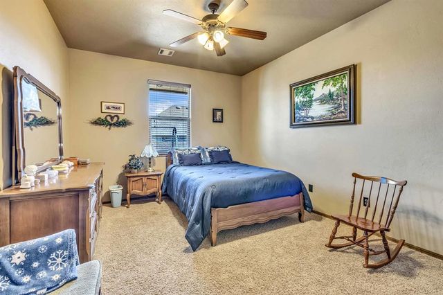 508 Old Home Place, Yukon, OK 73099