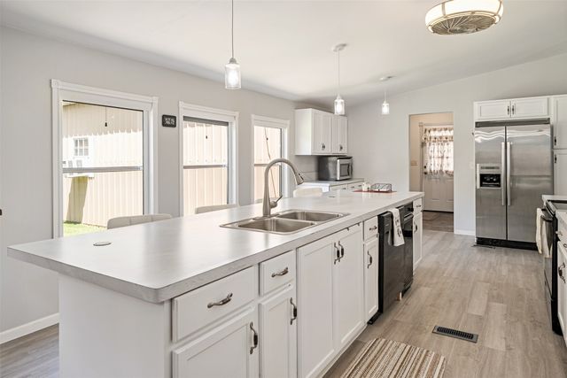 175 Kings Row, Malakoff, TX 75148