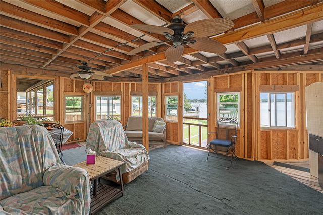 175 Kings Row, Malakoff, TX 75148