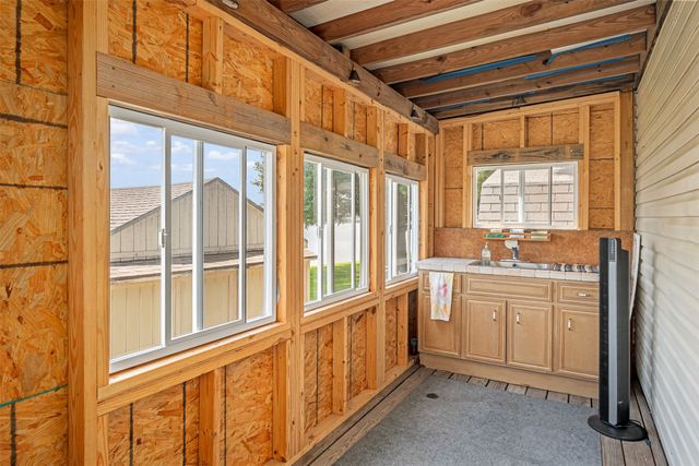 175 Kings Row, Malakoff, TX 75148