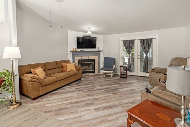 175 Kings Row, Malakoff, TX 75148