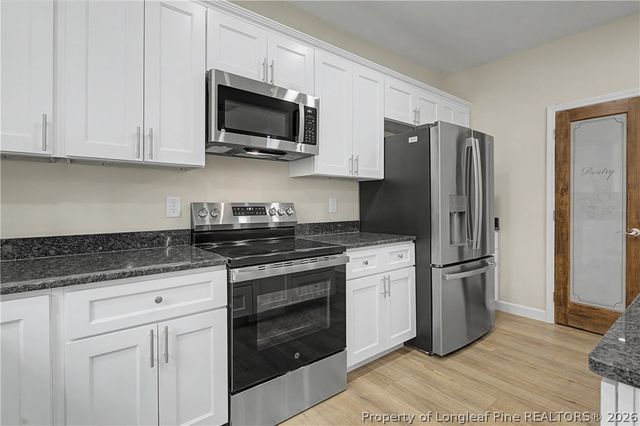 6827 Netherdale Drive, Fayetteville, NC 28314