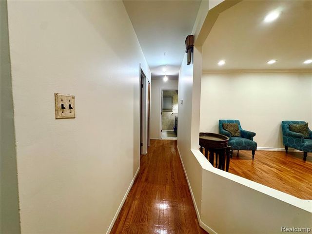 2868 Groves Drive, Sterling Heights, MI 48310