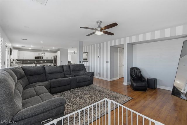 212 Stour Lane, Las Vegas, NV 89144