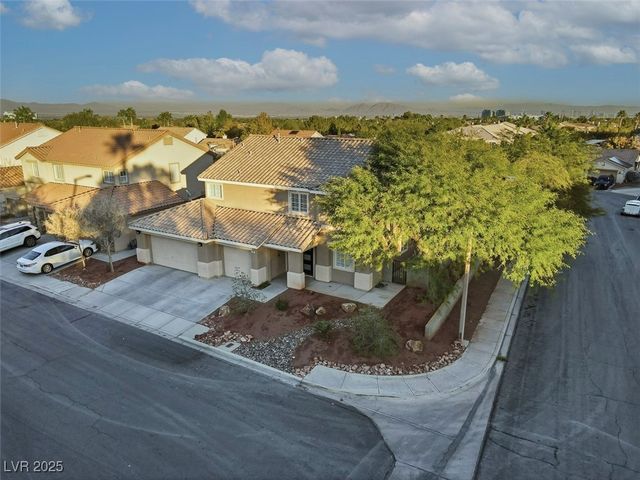 212 Stour Lane, Las Vegas, NV 89144