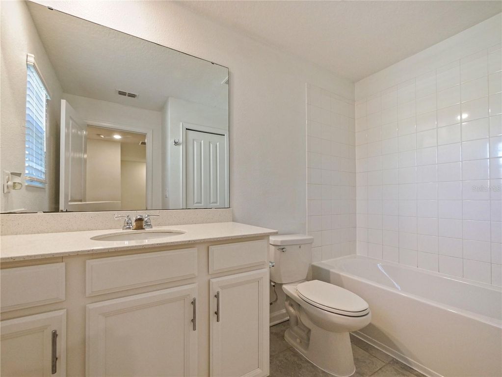 Image 23 of property listing at 3109 AQUA VIRGO LOOP 52, Orlando, FL 32837