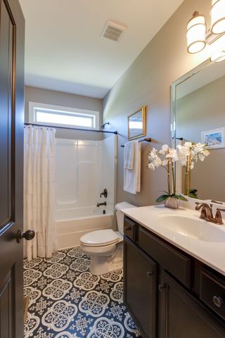 843 Ridgetop Dr, Mount Juliet, TN 37122