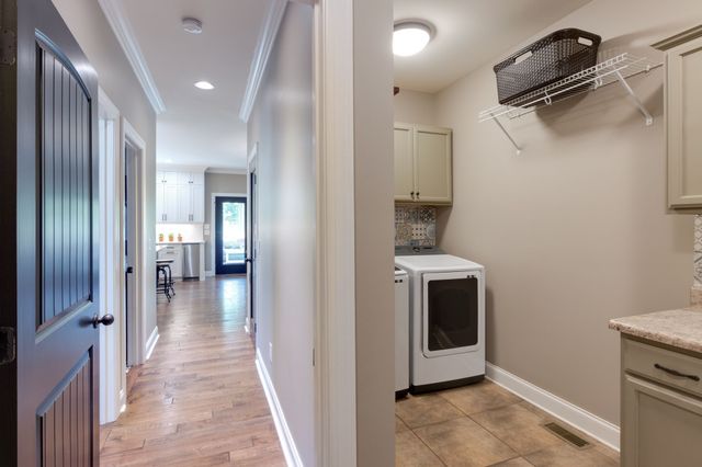 843 Ridgetop Dr, Mount Juliet, TN 37122