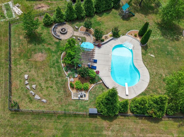 843 Ridgetop Dr, Mount Juliet, TN 37122