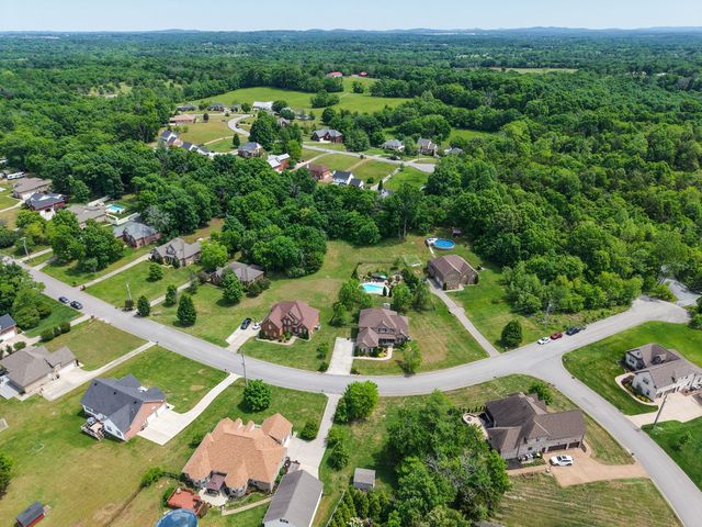 843 Ridgetop Dr, Mount Juliet, TN 37122