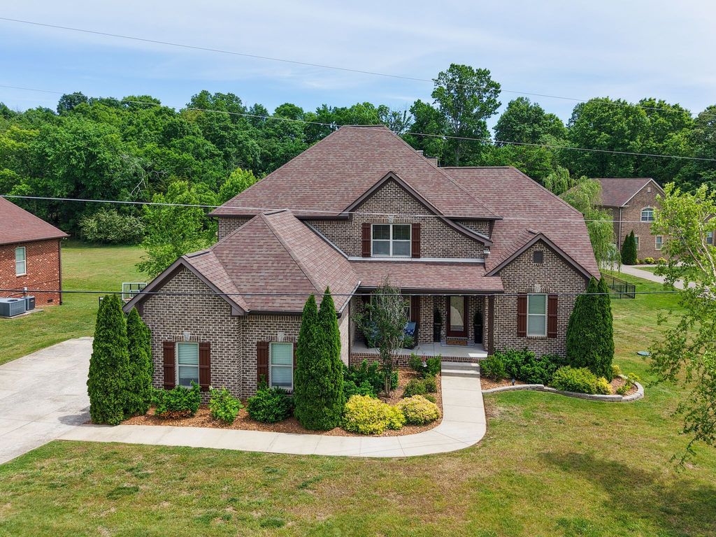 843 Ridgetop Dr, Mount Juliet, TN 37122