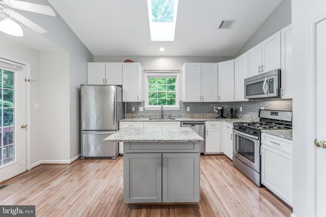 5715 FLAGLER DR, Centreville, VA 20120