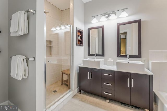 5715 FLAGLER DR, Centreville, VA 20120