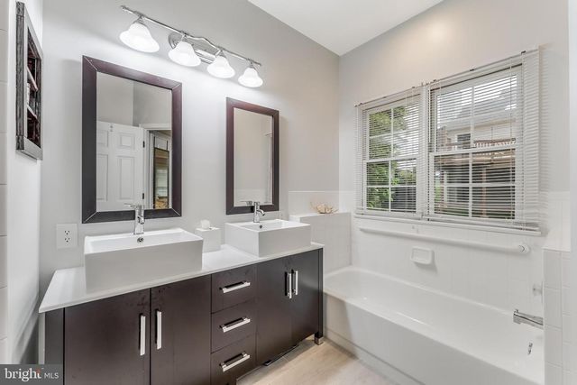 5715 FLAGLER DR, Centreville, VA 20120