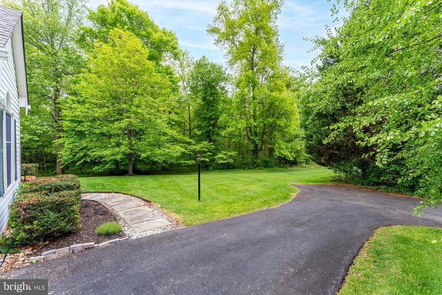 5715 FLAGLER DR, Centreville, VA 20120