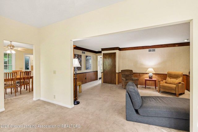 5836 Wood Valley Drive, Haslett, MI 48840