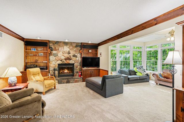 5836 Wood Valley Drive, Haslett, MI 48840