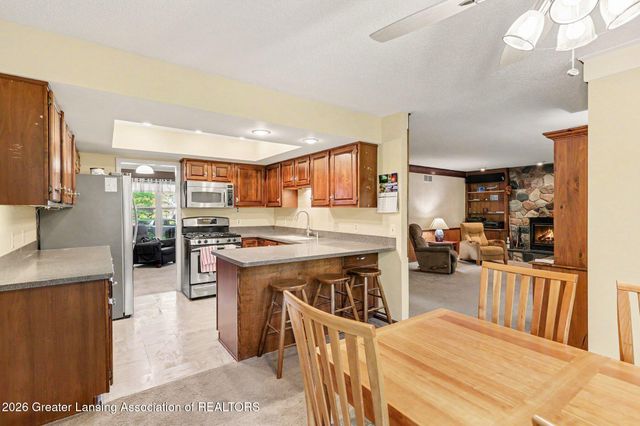 5836 Wood Valley Drive, Haslett, MI 48840