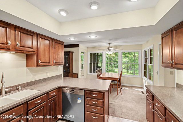 5836 Wood Valley Drive, Haslett, MI 48840