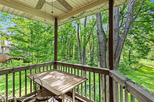 5836 Wood Valley Drive, Haslett, MI 48840