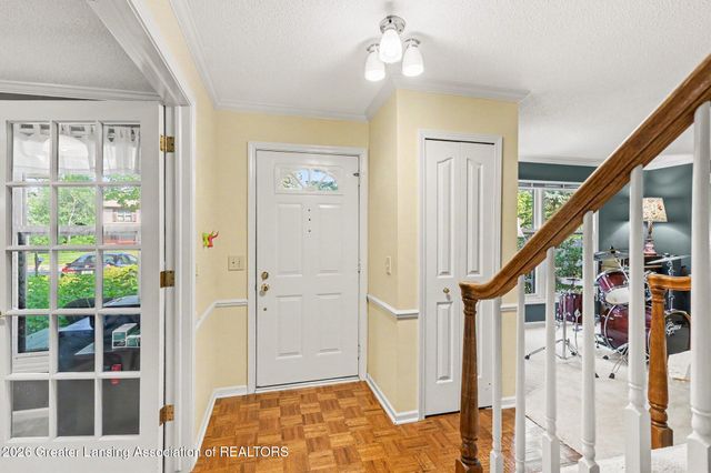 5836 Wood Valley Drive, Haslett, MI 48840