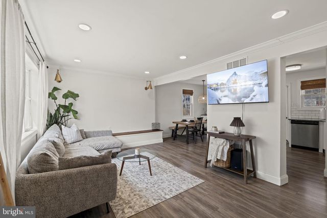 1011 ELMWOOD AVE, Blackwood, NJ 08012