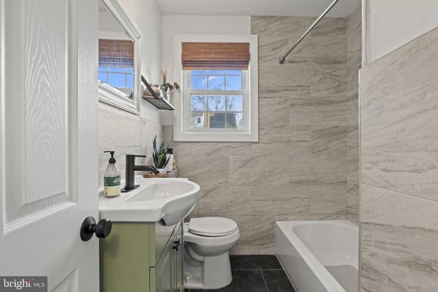 1011 ELMWOOD AVE, Blackwood, NJ 08012