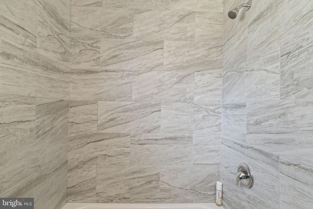 1011 ELMWOOD AVE, Blackwood, NJ 08012