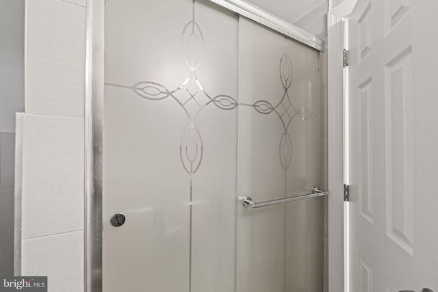 1011 ELMWOOD AVE, Blackwood, NJ 08012