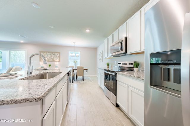 5268 SAWMILL POINT Way 8, Jacksonville, FL 32210