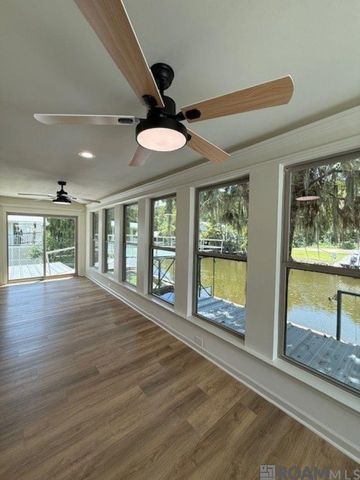 308 Bayou Tranquille Rd, Pierre Part, LA 70339