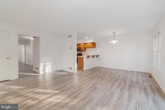 15 KEEFER WAY, Mechanicsburg, PA 17055
