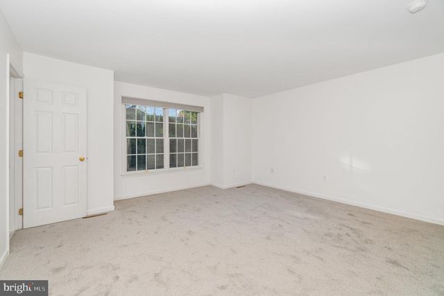 15 KEEFER WAY, Mechanicsburg, PA 17055