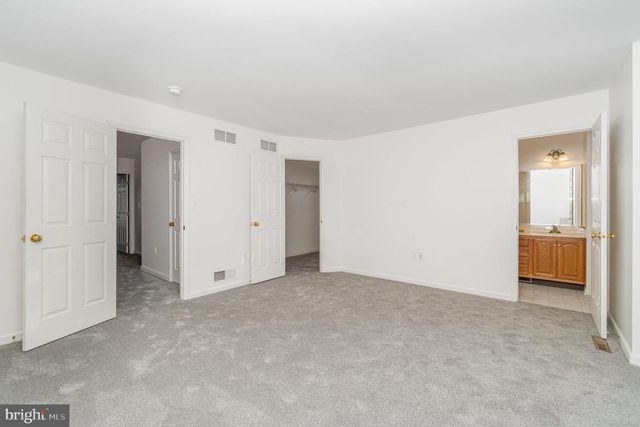 15 KEEFER WAY, Mechanicsburg, PA 17055