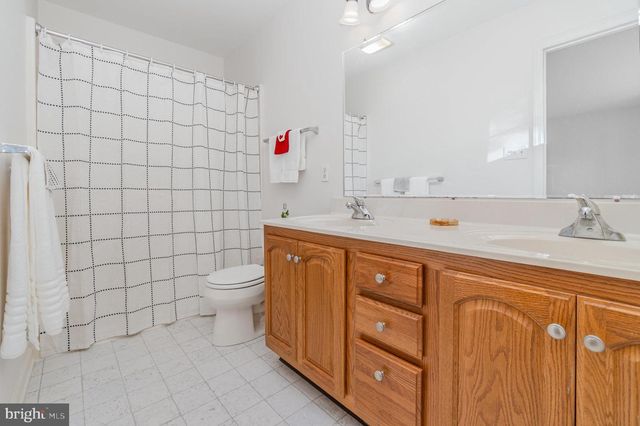 15 KEEFER WAY, Mechanicsburg, PA 17055