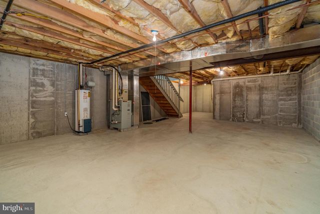 15 KEEFER WAY, Mechanicsburg, PA 17055
